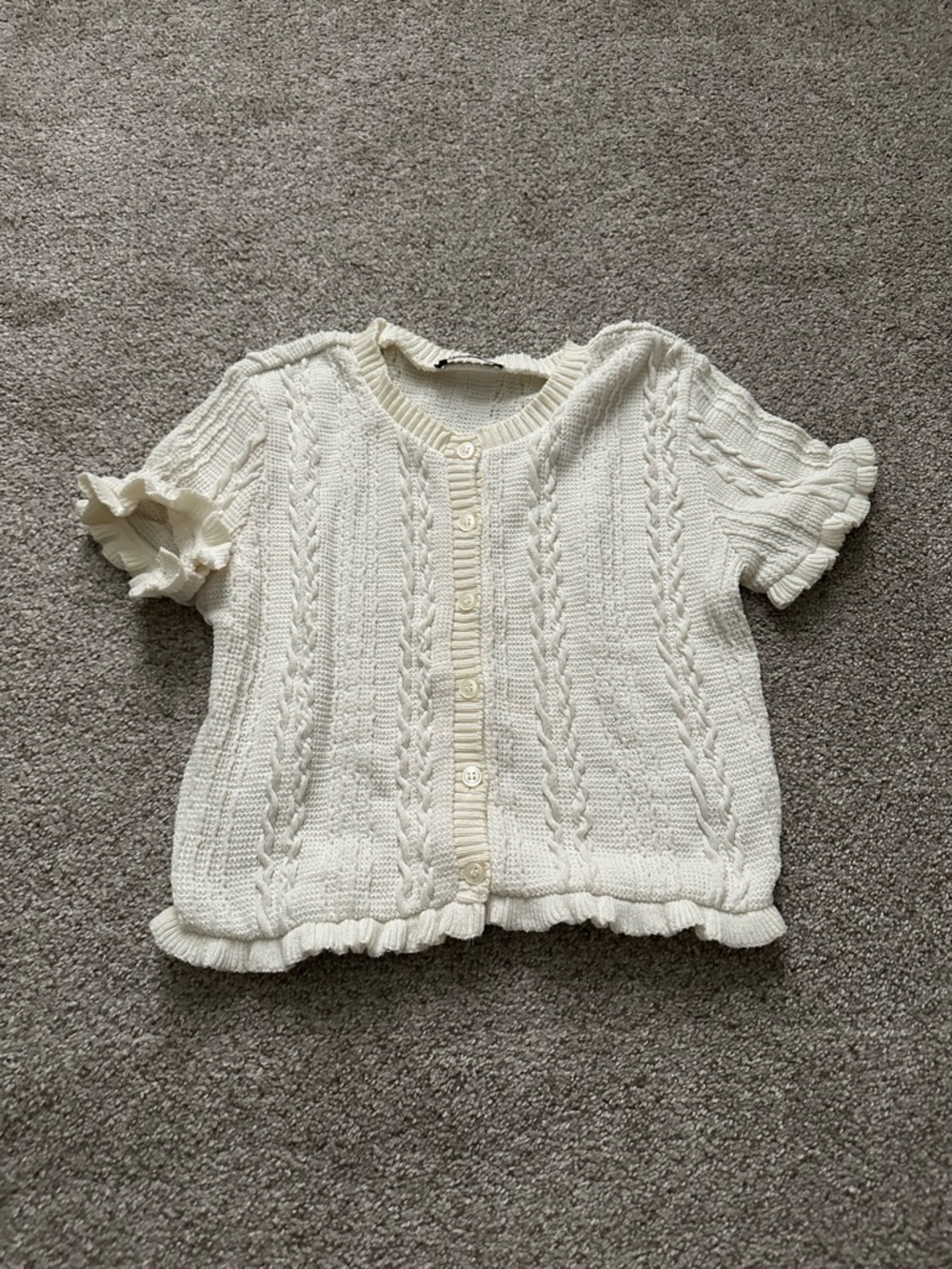 Zara Cream Short-Sleeve Knit Cardigan with Button Front